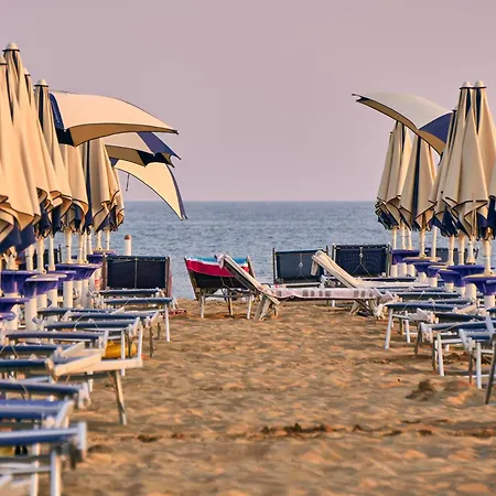 Lovely For 4 Guests With Terrace Apartamento Porto Santa Margherita